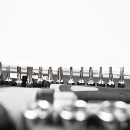 Набор инструментов Tools  Workhard, 40 инструментов,  черный, в пластиковом футляре Набор инструментов Tools  Workhard, 40 инструментов,  черный, в пластиковом футляре