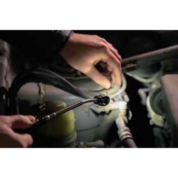 Телескопический фонарь с магнитом Flexion, черный Телескопический фонарь с магнитом Flexion, черный